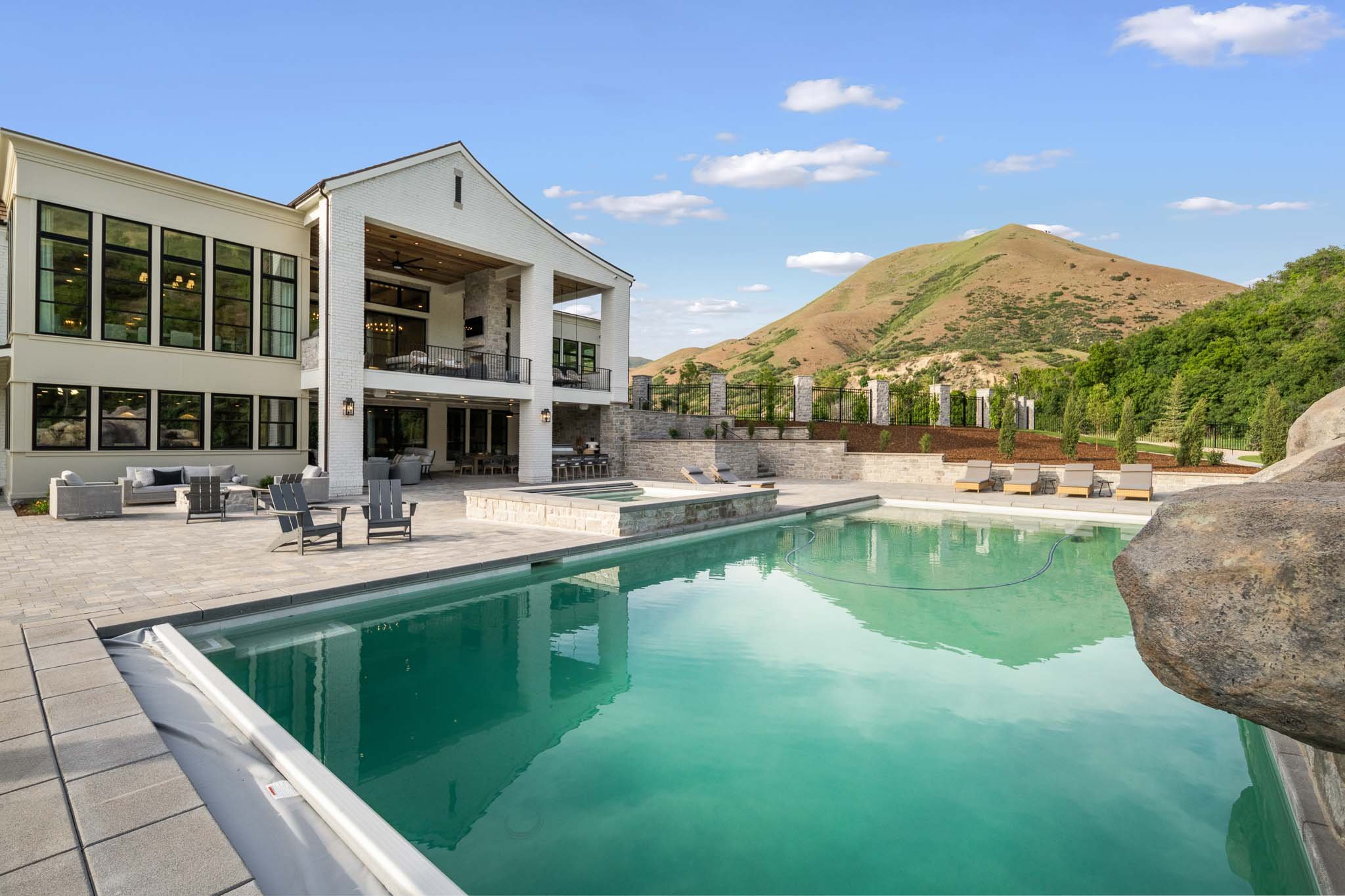 Top Architects Utah Custom Homes Design in Utah - Jewkes Design - Maple Crossings - Low Res56