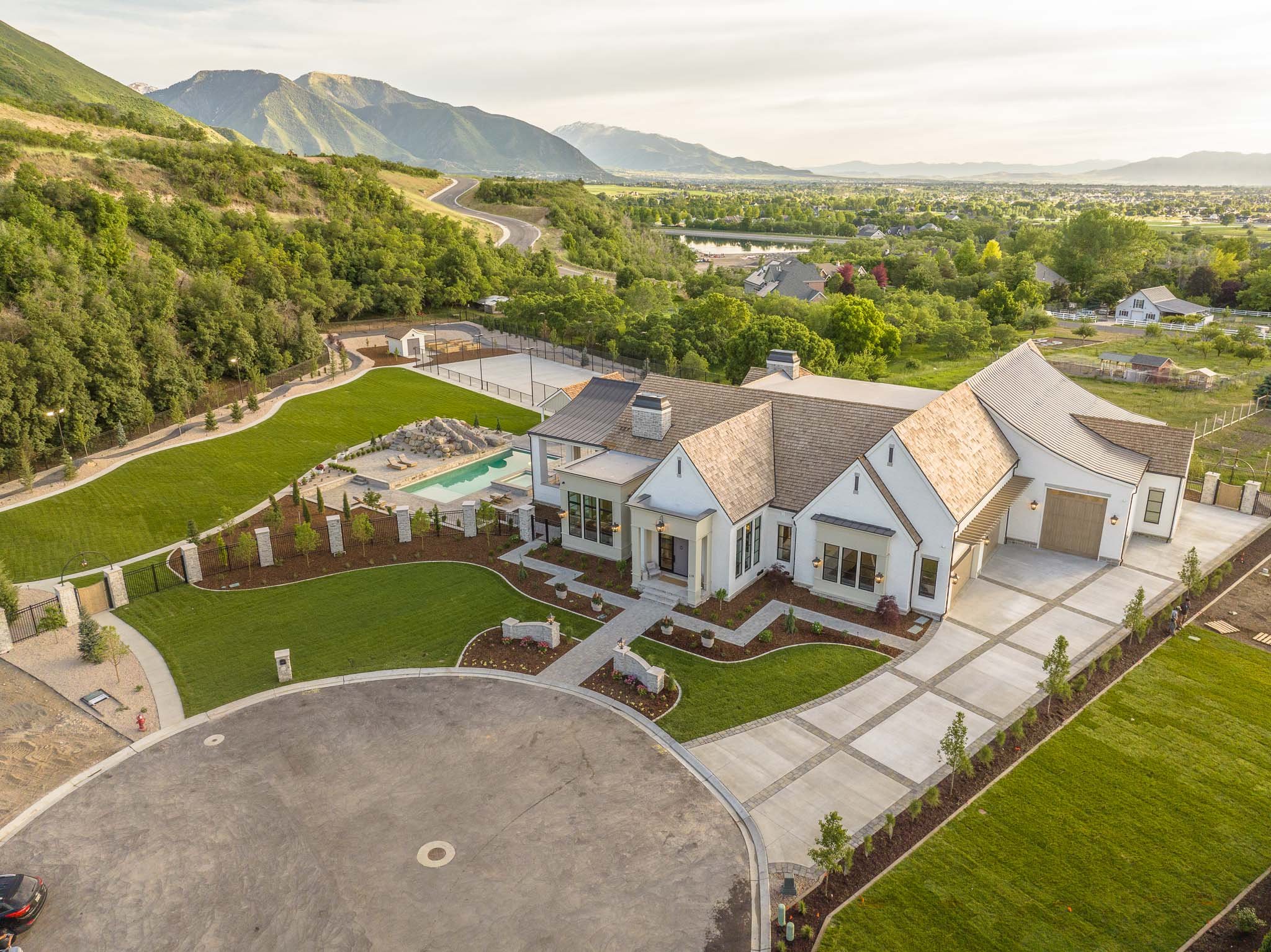 Top Architects Utah Custom Homes Design in Utah - Jewkes Design - Maple Crossings - Low Res60